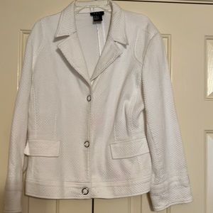COPY - Nice white jacket